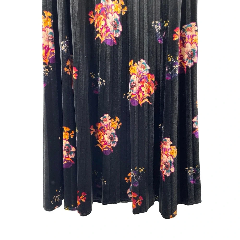 Anthropologie Maeve pleated velvet floral midi skirt Size S boho black